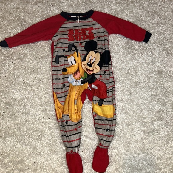 Disney Size 2T Mickey Mouse Sleeper -  zipper Footies For Kids - Boys & Girls - Picture 1 of 5
